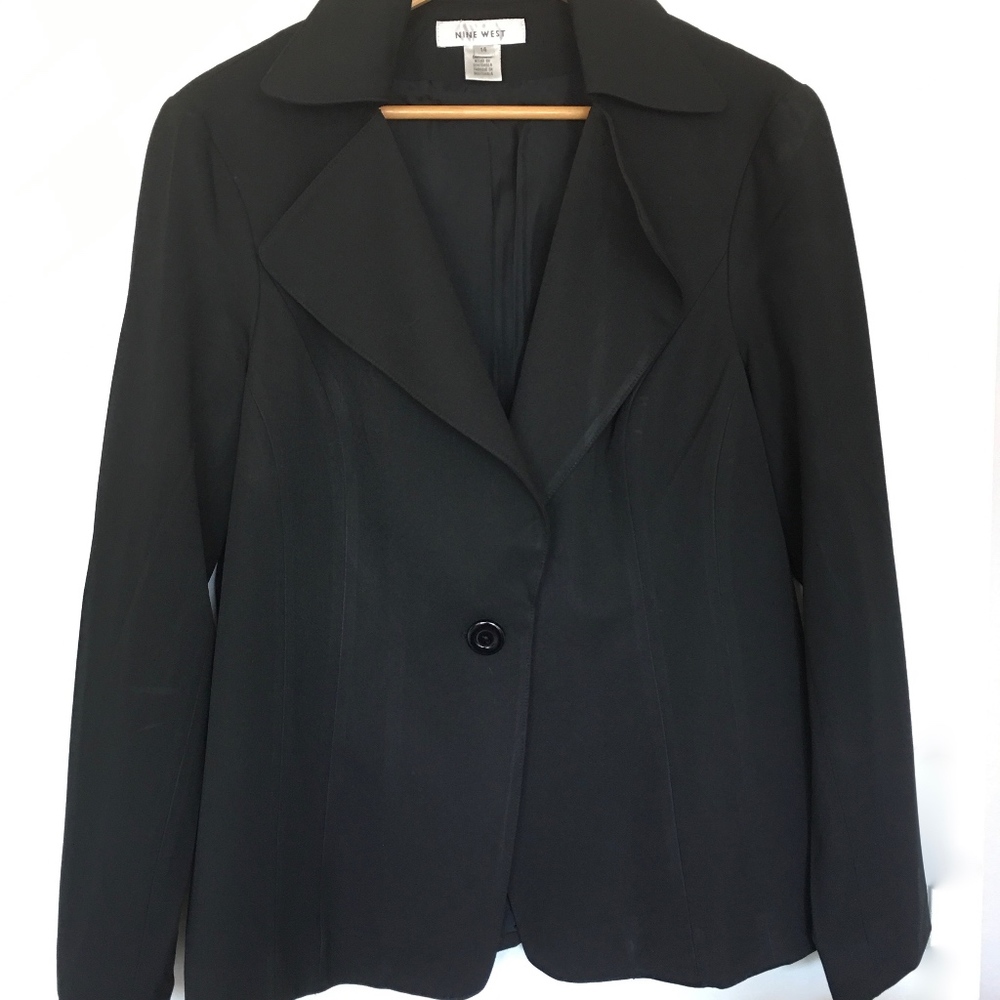 NWT Size 14 Nine West Black Blazer- Free shipping